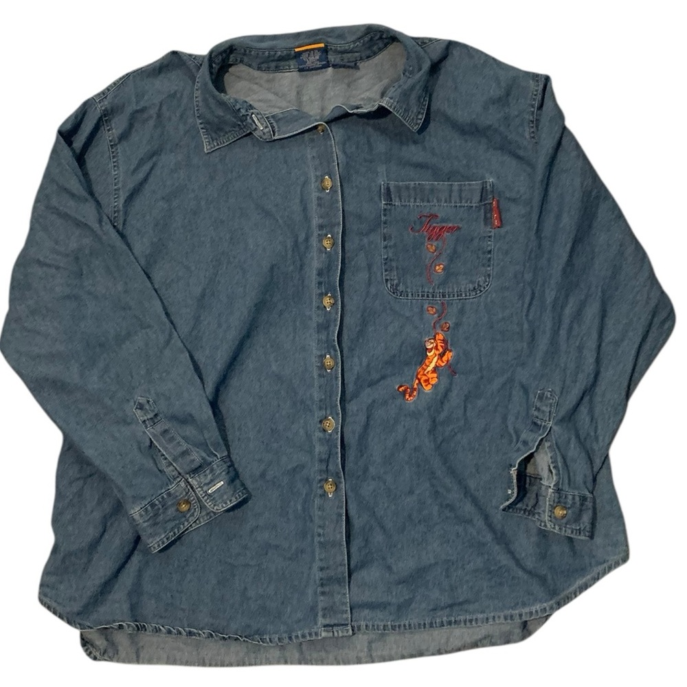Disney Pooh brand tigger embroidered denim button down size 26\28W 100% cotton